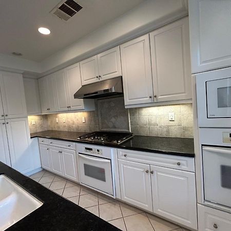 Comfortable House Irvine Bagian luar foto